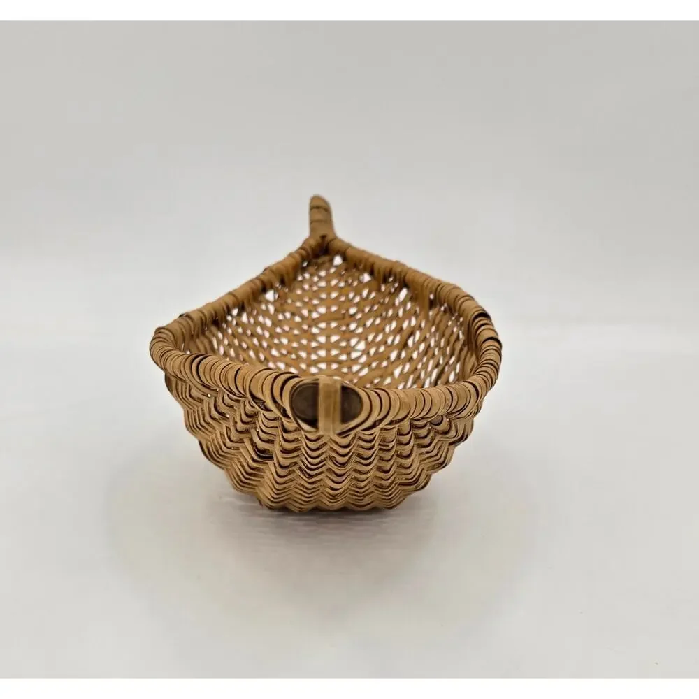 Handwoven Banana-Shaped Wicker Basket – Rustic Farmhouse‎ Décor